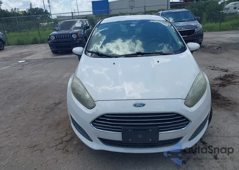 2015 Ford Fiesta Se z USA, uszkodzony, nr VIN 3FADP4EJ8FM167577